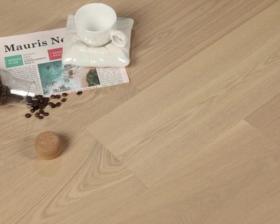 125㎡全屋通鋪木地板，才有家的感覺(jué)